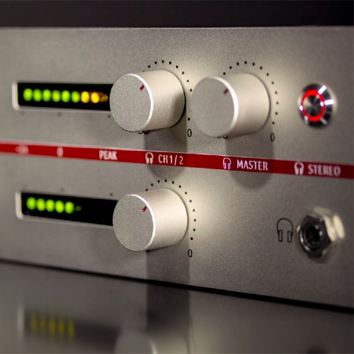 קדם מגבר Neumann V 402 (8) קדם מגבר Neumann V 402