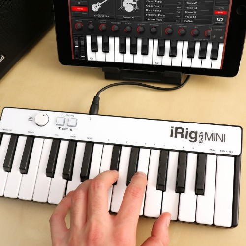 מקלדת שליטה IK Multimedia iRig Keys Mini 6 מקלדת שליטה IK Multimedia iRig Keys Mini