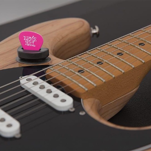 מחזיק למפרטים Ernie Ball Pick Buddy-4 מחזיק למפרטים Ernie Ball Pick Buddy