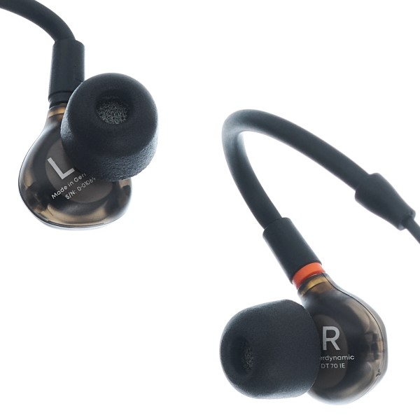 אוזניות In-Ear מקצועיות למיקס beyerdynamic DT 70 IE