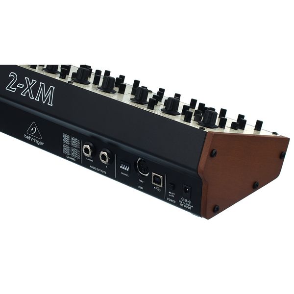 סינטיסייזר אנלוגי Behringer 2-XM 4